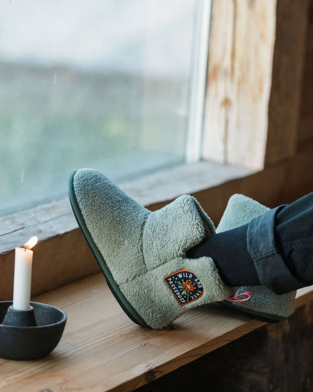 Cozy Hut Slipper