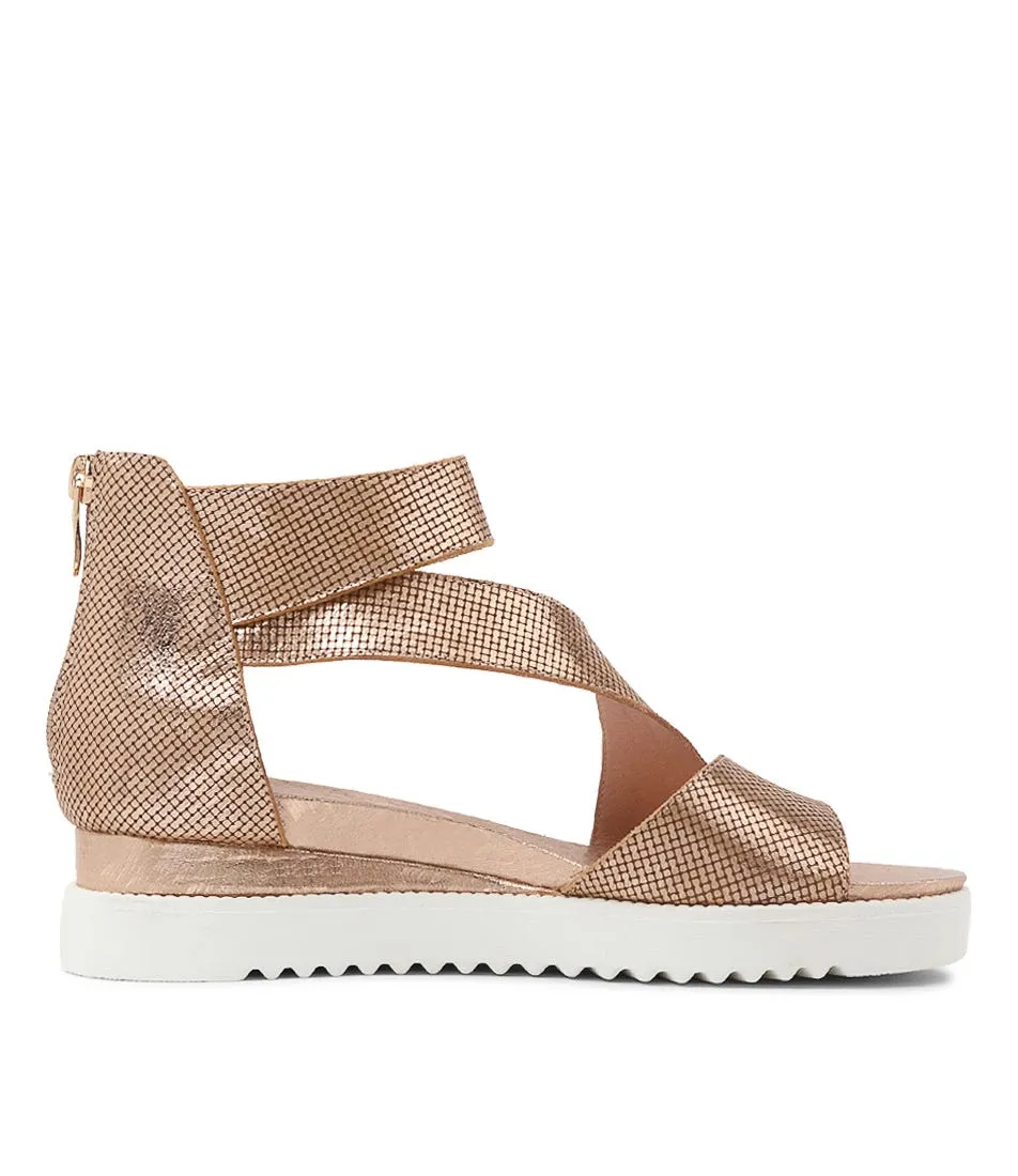 DJANGO & JULIETTE Adabela Rose Gold Cut Leather Sandals Ws