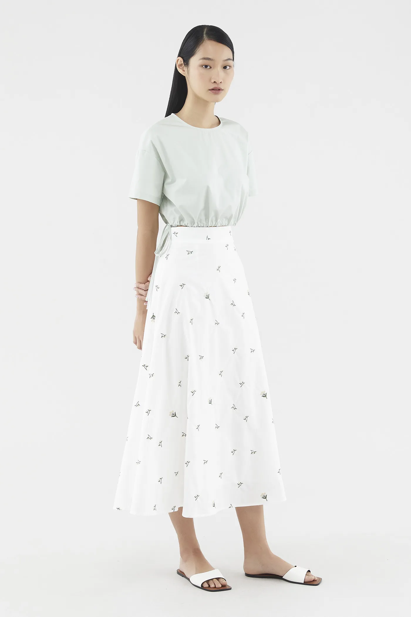 Elisya Broderie Midi Skirt 