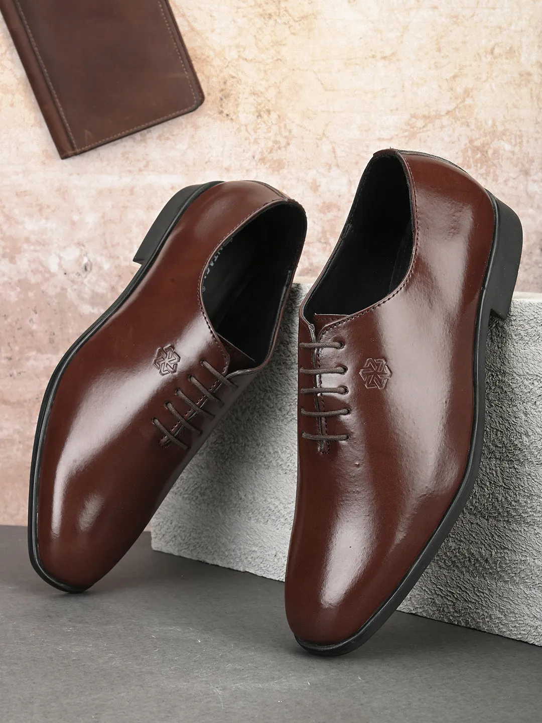 FENTACIA Men Brown Oxford Formal Shoes