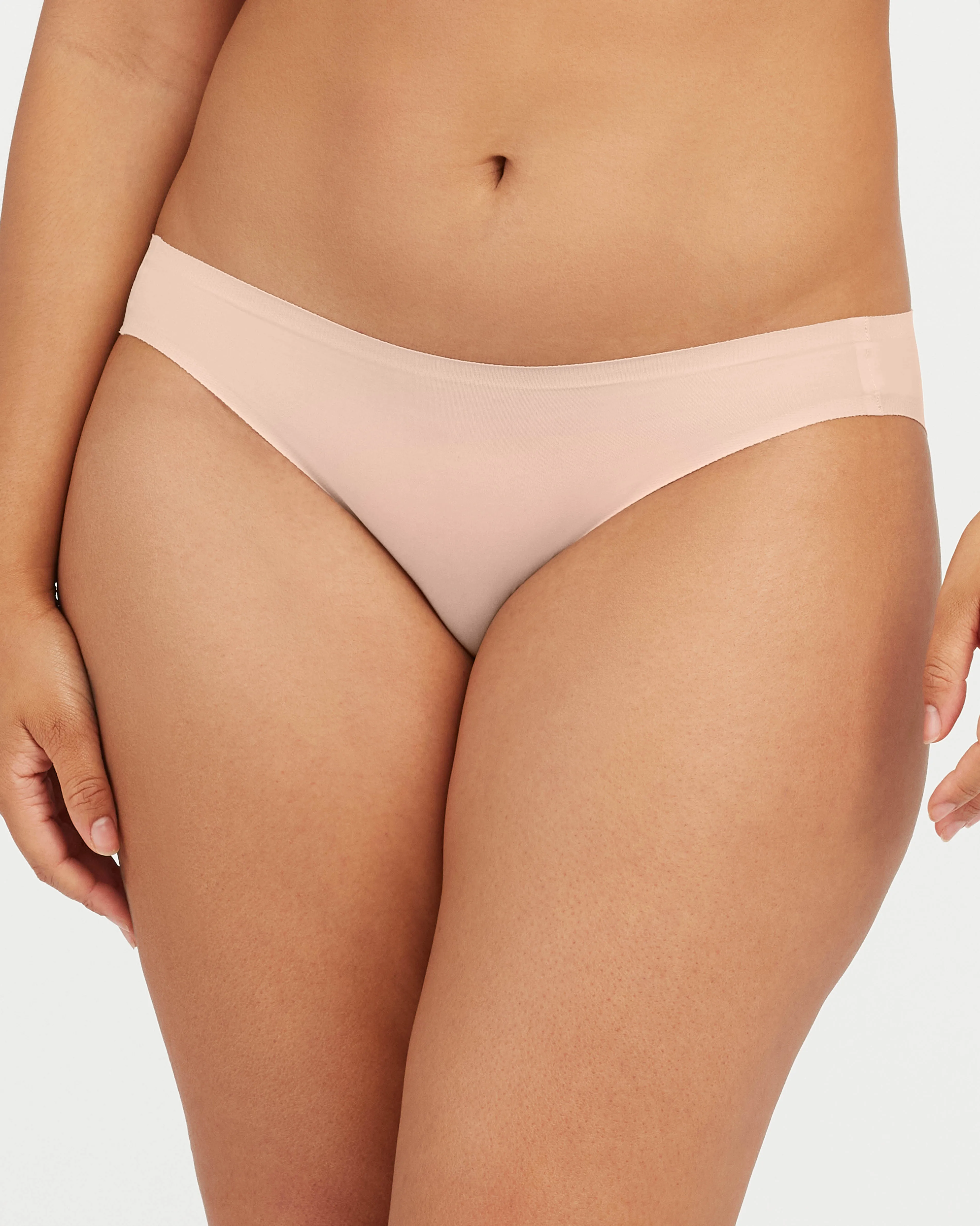 Fit-to-You Superlight Smoothing Bikini