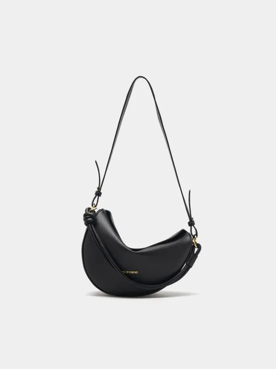 Half moon shoulder bag