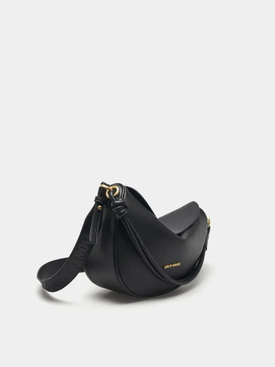 Half moon shoulder bag