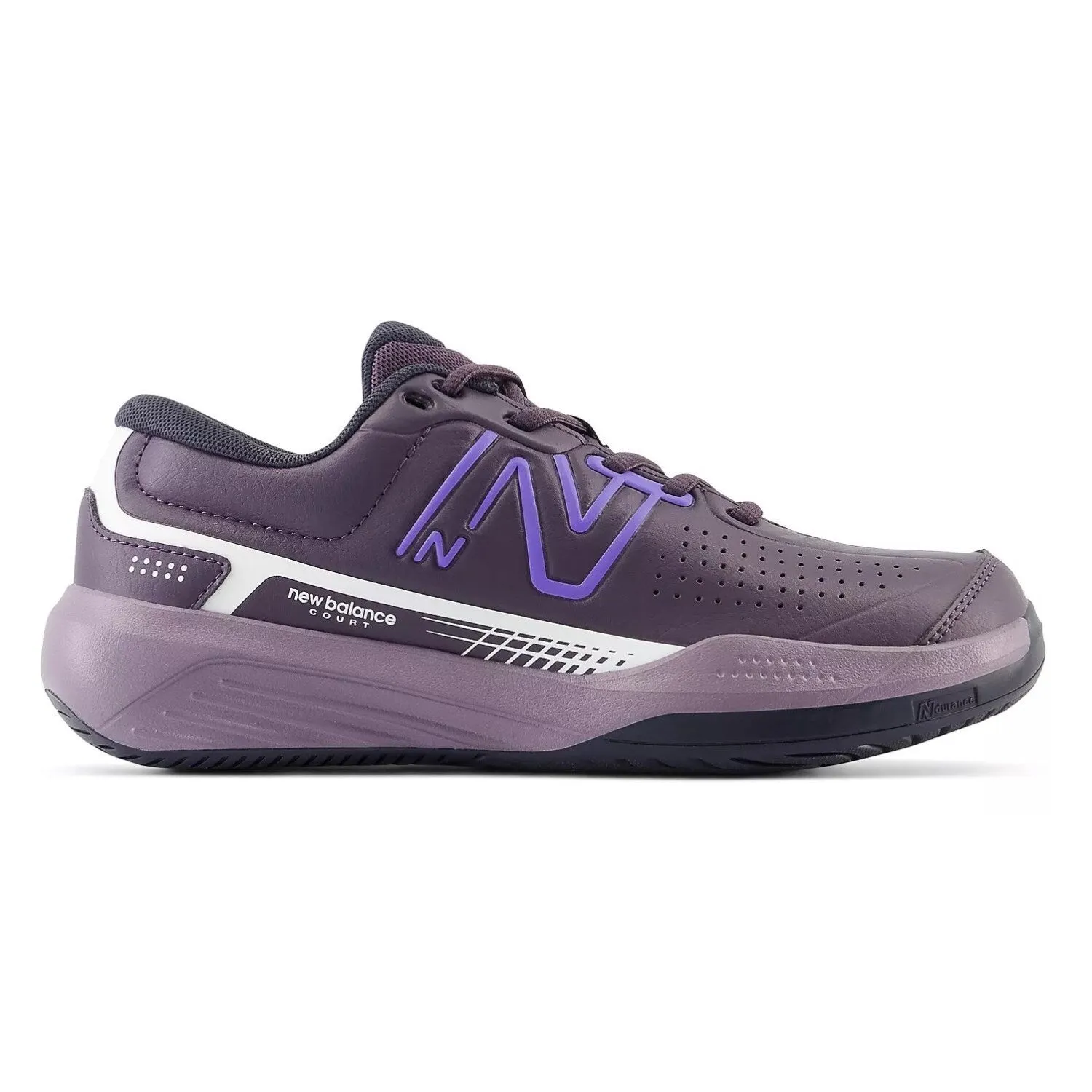 New Balance Women's 696v5 Court Shoe