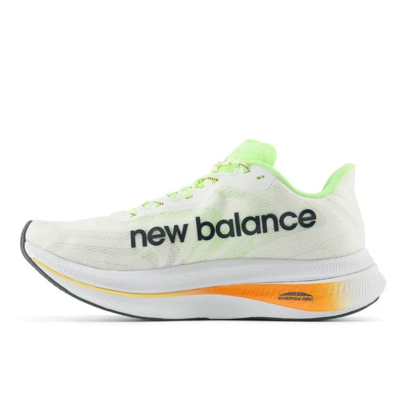 New Balance Women's FuelCell SuperComp Trainer V2 Running Shoe - WRCXCA3